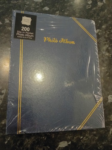 Photo album holds 200 x - photo,